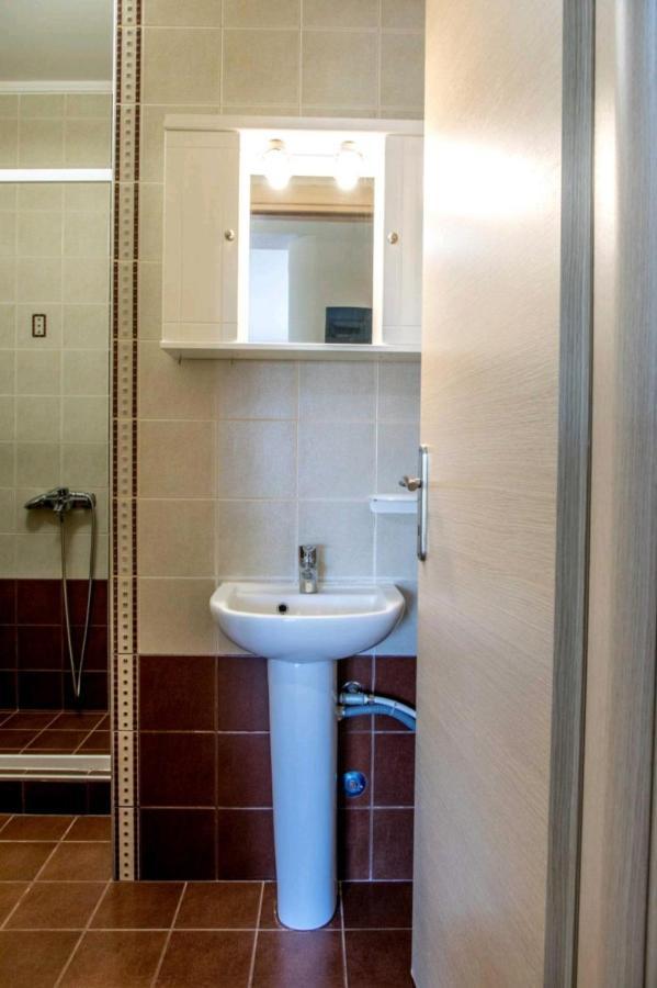 Canal Luxury Apartments Nea Poteidaia Eksteriør billede