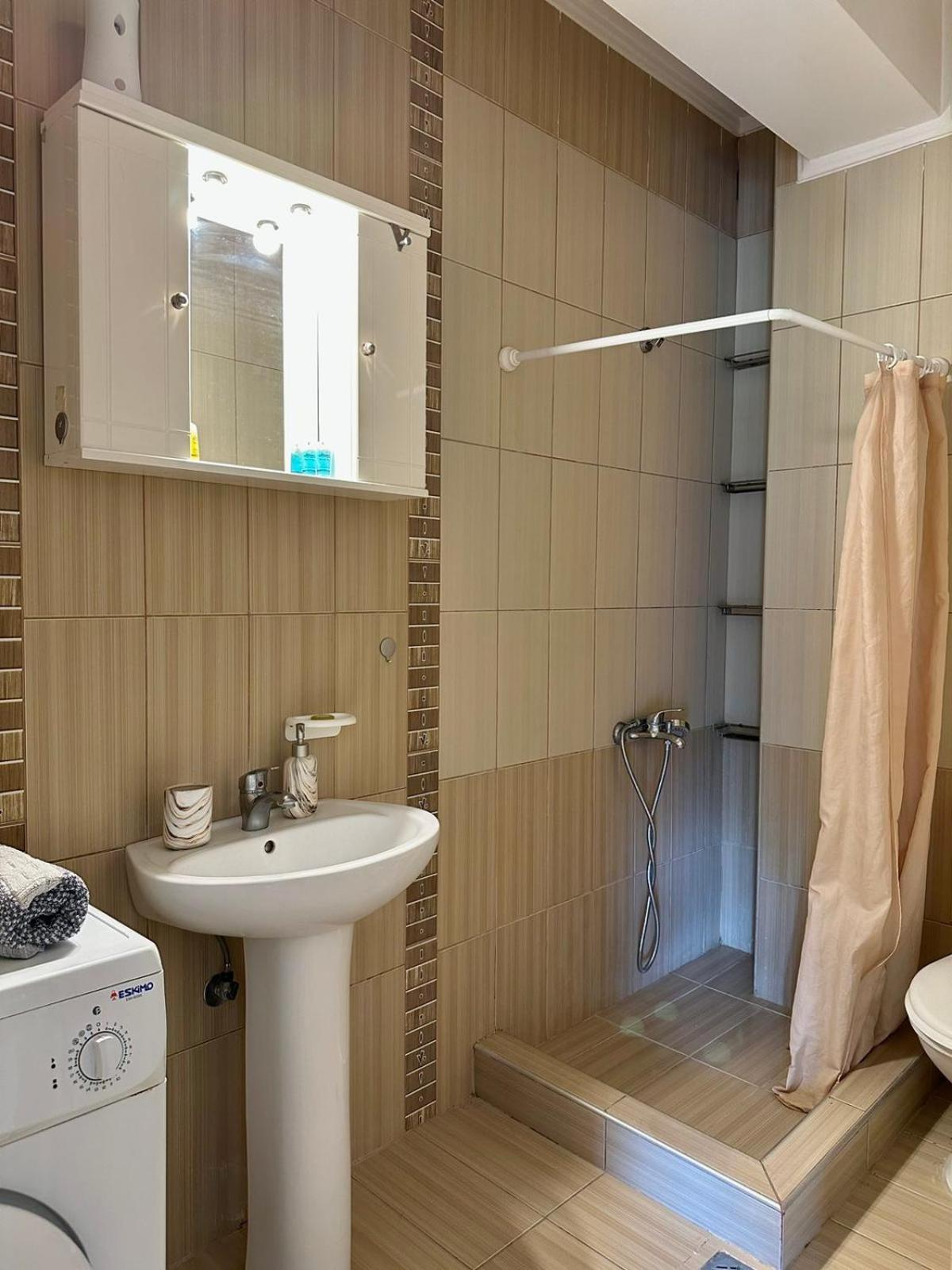 Canal Luxury Apartments Nea Poteidaia Eksteriør billede